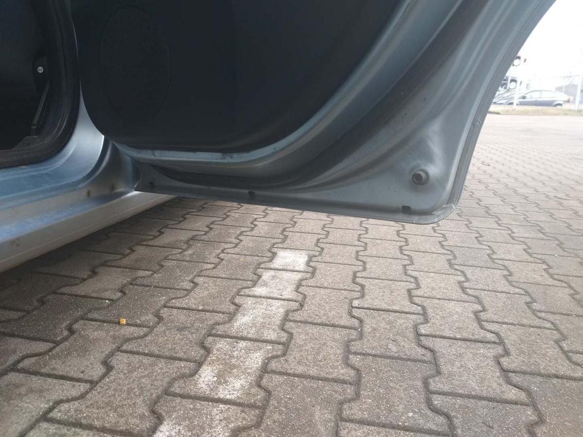 Honda Jazz GD original T&uuml;r hinten rechts Hellblaumetallic Rohbau Bj.2008